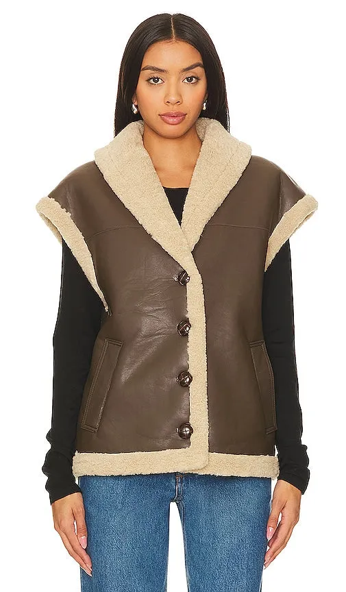 HEARTLOOM Filippa Faux Leather Vest in Chocolate
