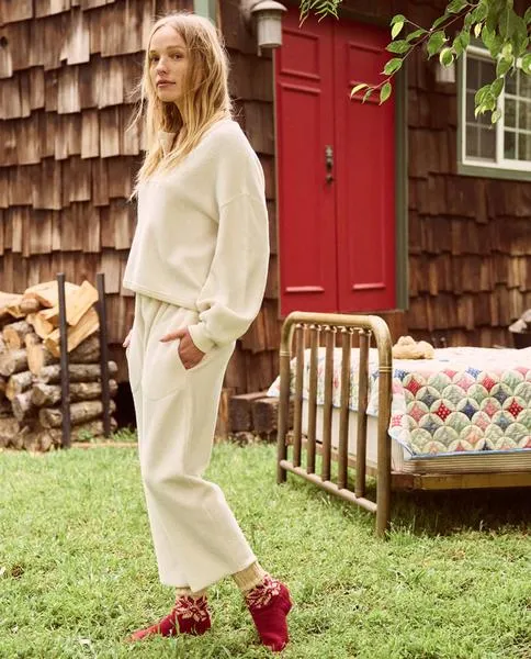 The Sherpa Lounge Crop, Cream